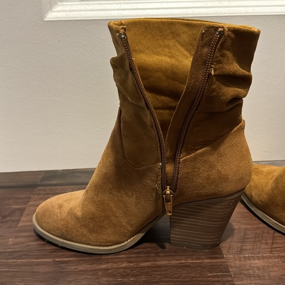 Brown Camel Scrunchie Booties - Picture 2 of 5